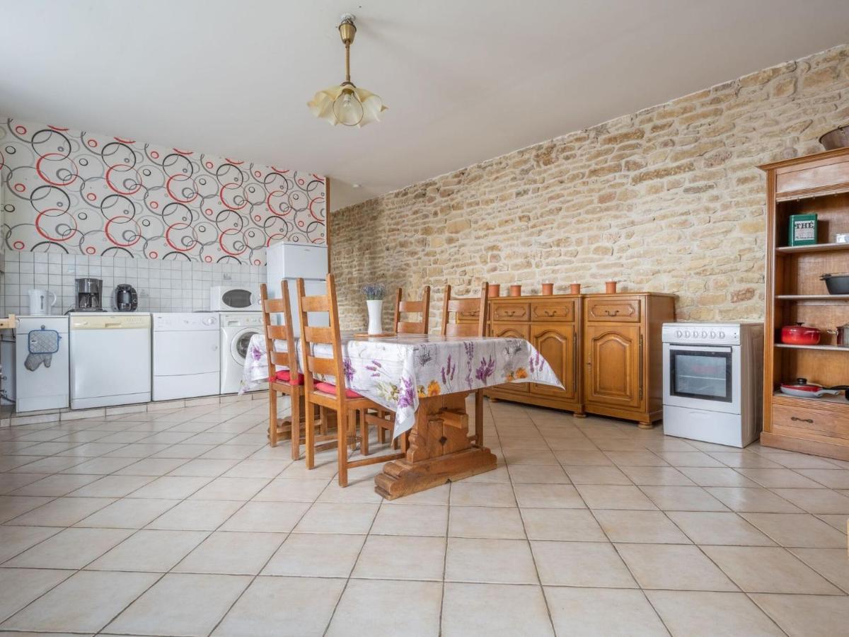 Vintage Holiday Home With Private Garden Nouart Εξωτερικό φωτογραφία