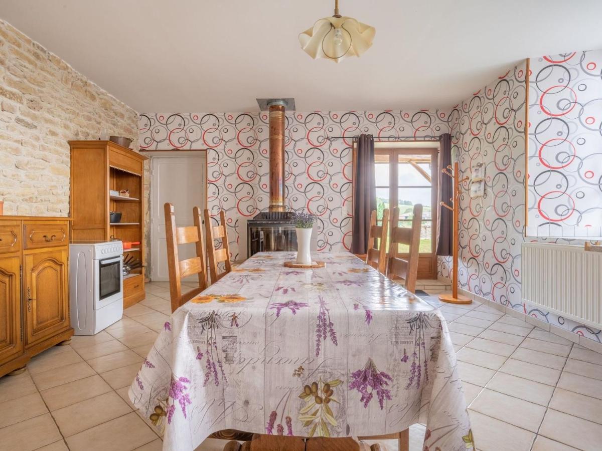 Vintage Holiday Home With Private Garden Nouart Δωμάτιο φωτογραφία