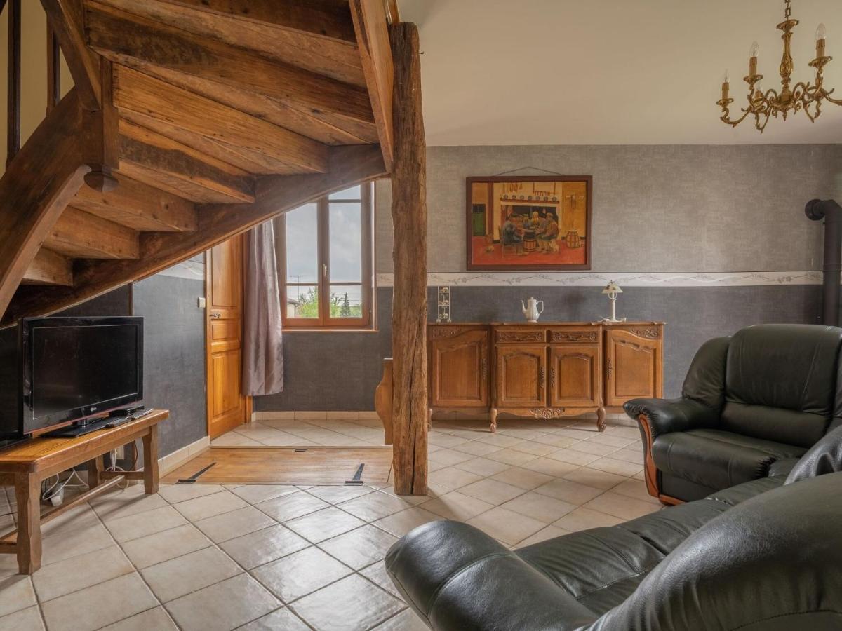 Vintage Holiday Home With Private Garden Nouart Εξωτερικό φωτογραφία