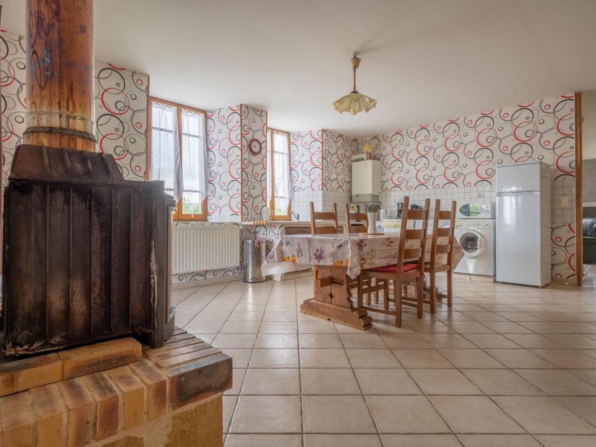 Vintage Holiday Home With Private Garden Nouart Εξωτερικό φωτογραφία